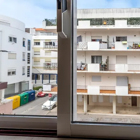 Apartment T2 Varanda Do Mar